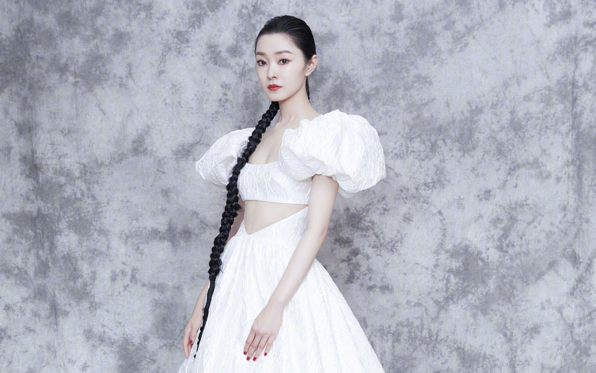 开云在线直播-临场应变：天气突变带来的战术博弈，临场变化