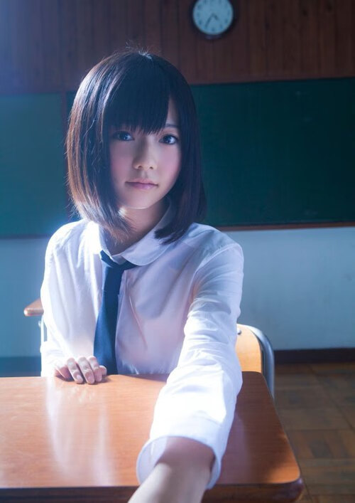 国足中场核心表现抢眼,比赛掌控力增强,国足中立场