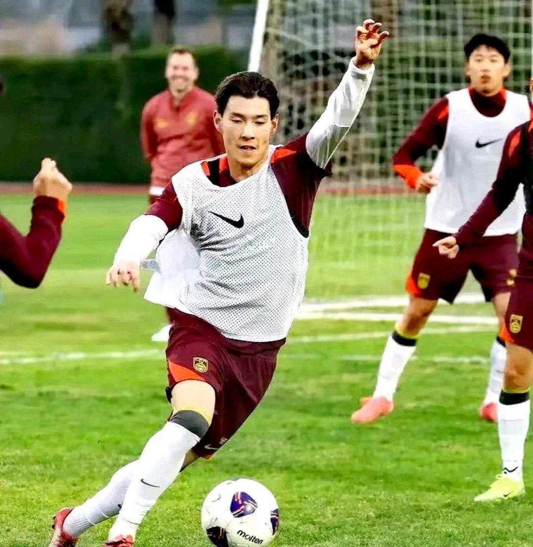 反思与展望：中国足球的历程与前景