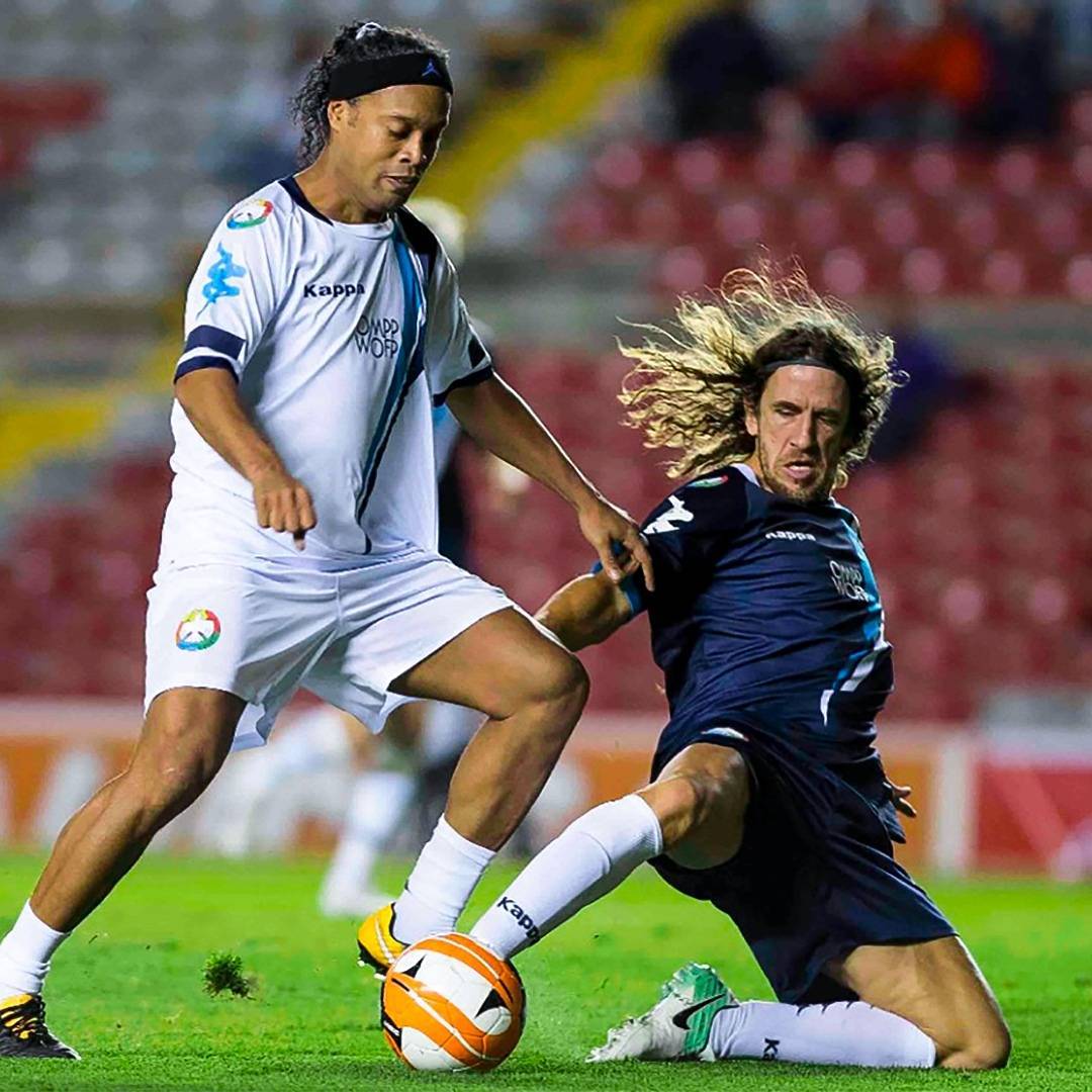 包含足球明星的慈善之路：反哺社会的责任的词条