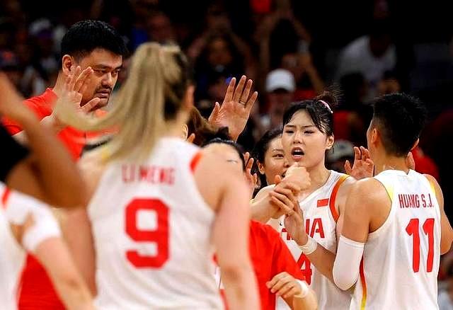 CBA与女子篮球的互动:双赢的局面 CBA与女子篮球的互动:双赢的局面