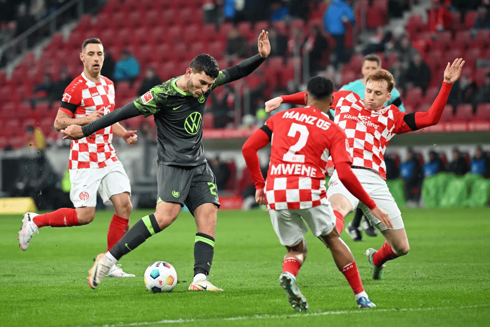 包含用数据看德甲：如何影响球队表现的词条