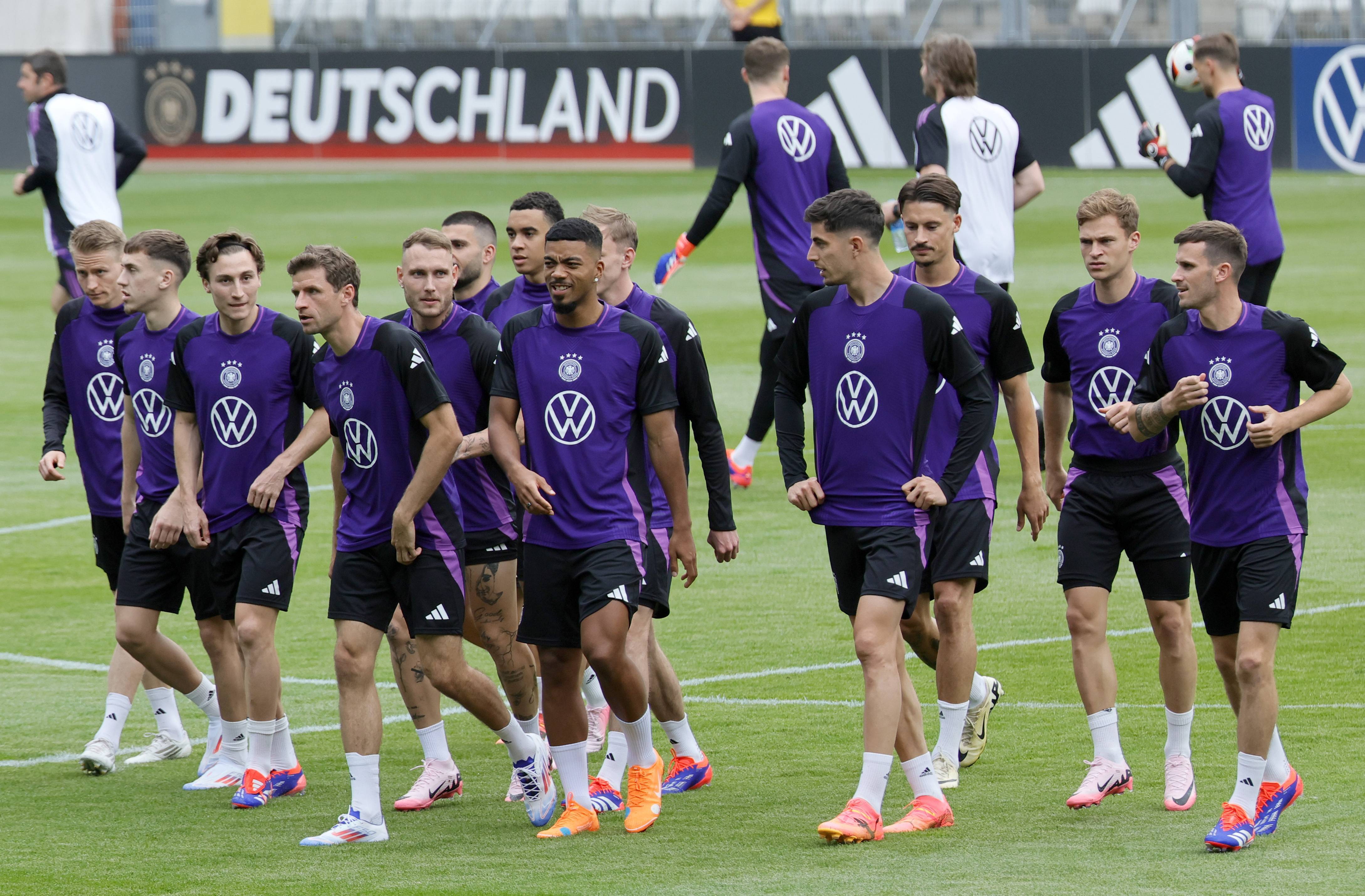 足球盛宴:德国杯决赛的激烈对决的简单介绍 足球盛宴:德国杯决赛的激烈对决的简单介绍